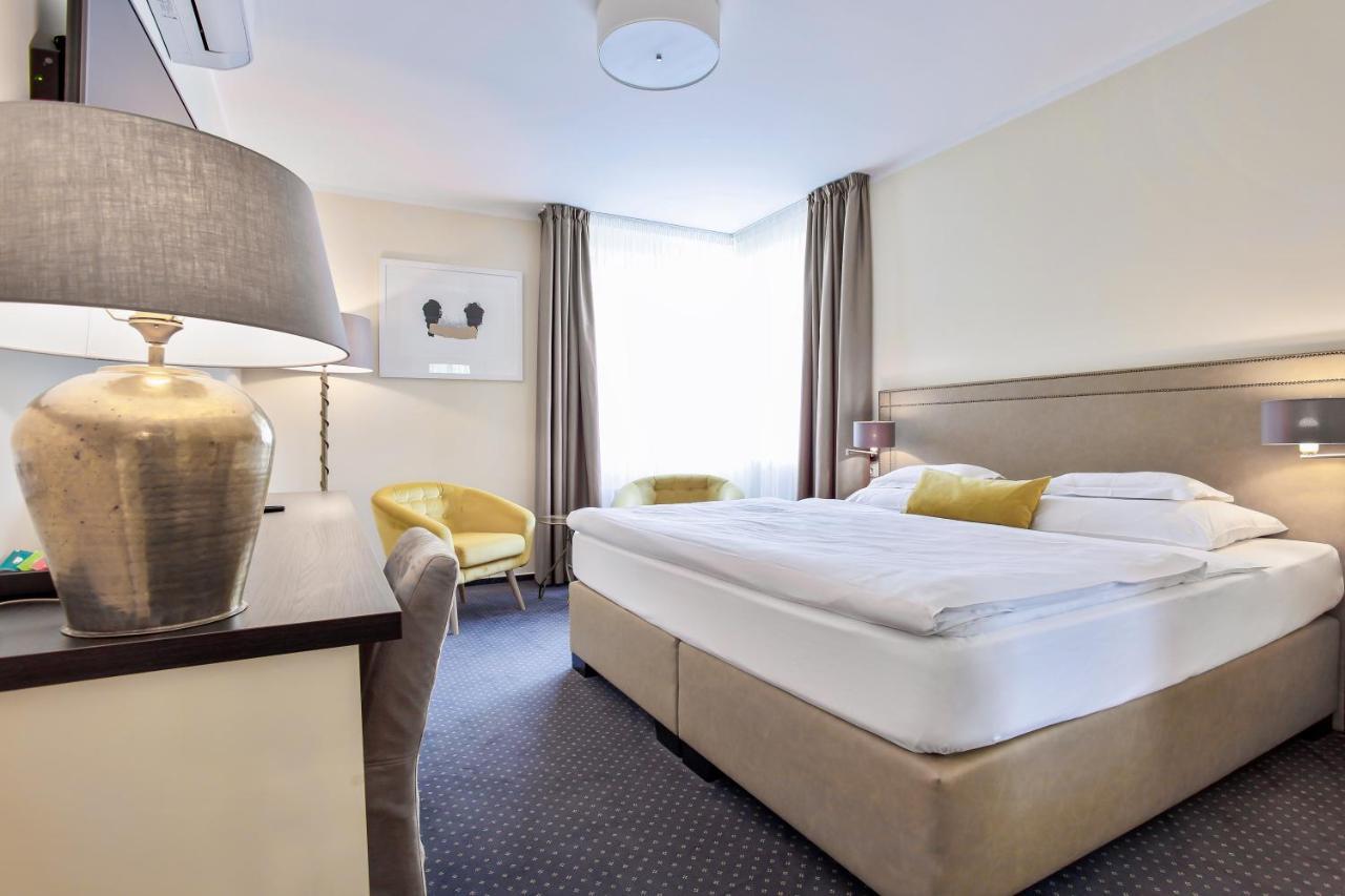Mamma'S Boutique Hotel ปอดเยบราดิ ภายนอก รูปภาพ