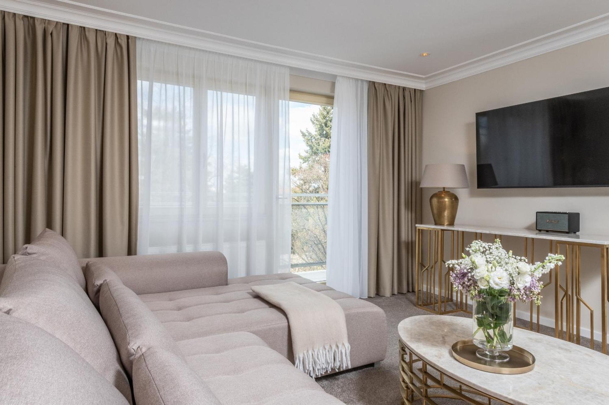 Mamma'S Boutique Hotel ปอดเยบราดิ ภายนอก รูปภาพ